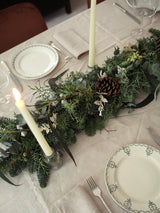 Camino de mesa navideño verde y blanco