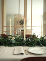 Camino de mesa navideño verde y blanco