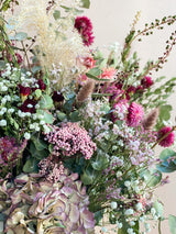 Cesta con flores secas
