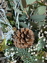 Ramo de invierno blanco y verde